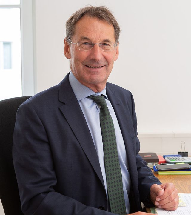 Dr. Otto Urban